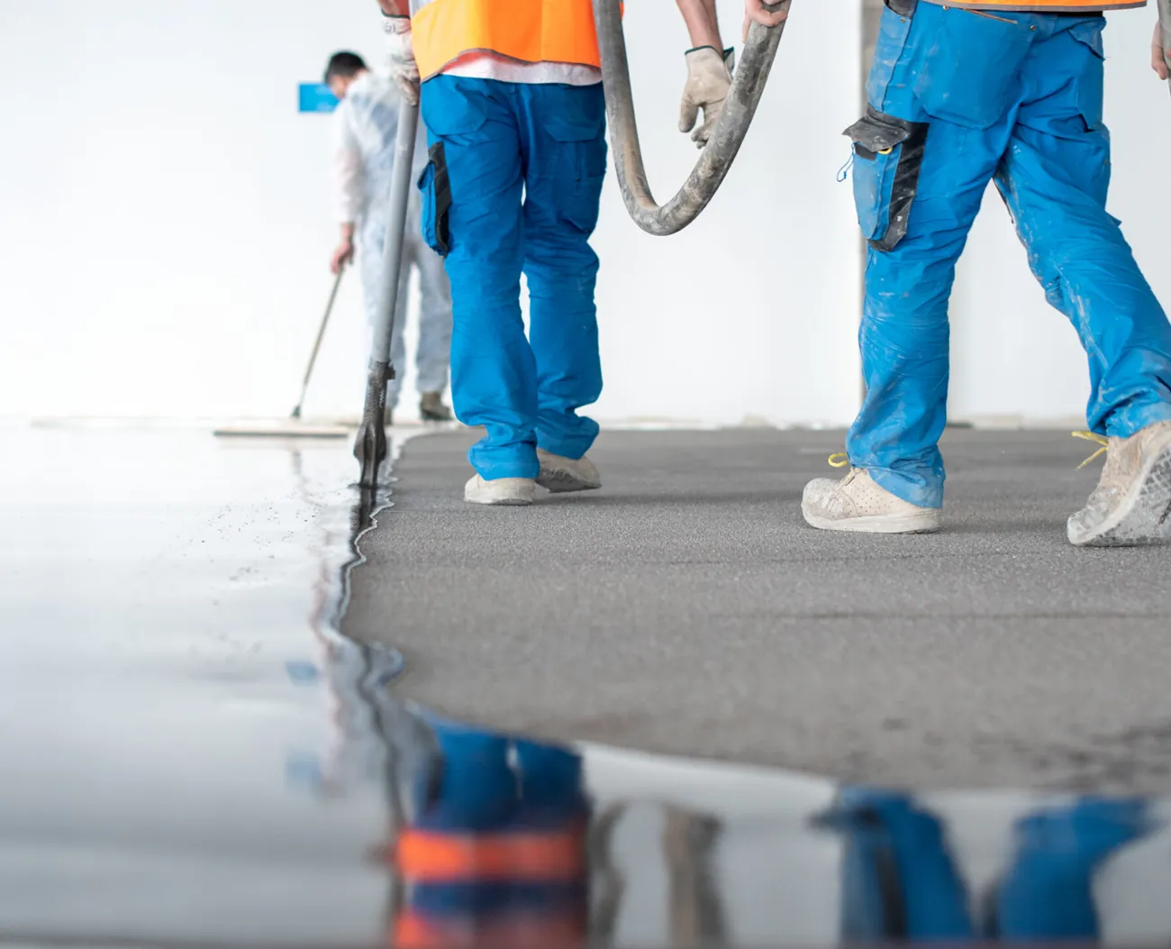 Mitarbeiter von CS Bautenschutz bei der Arbeit
